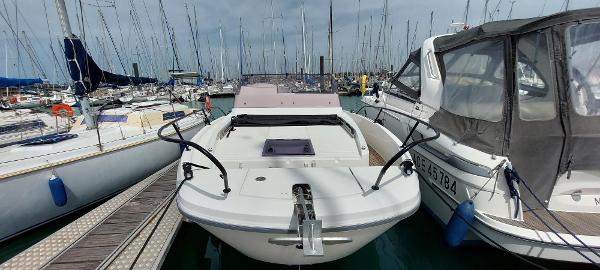 2022 Beneteau Flyer 9 SUNdeck