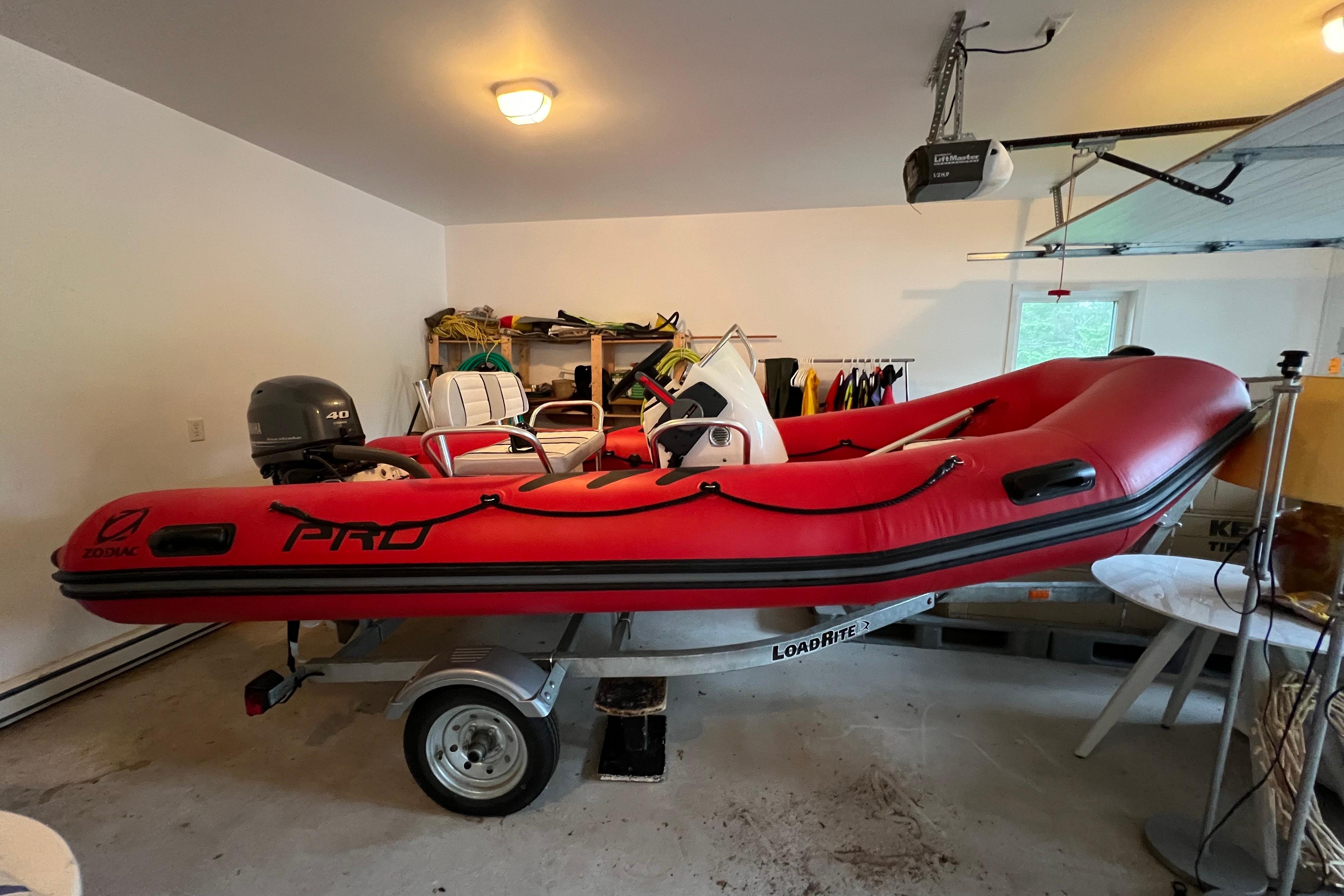 2017 Zodiac Bayrunner 420