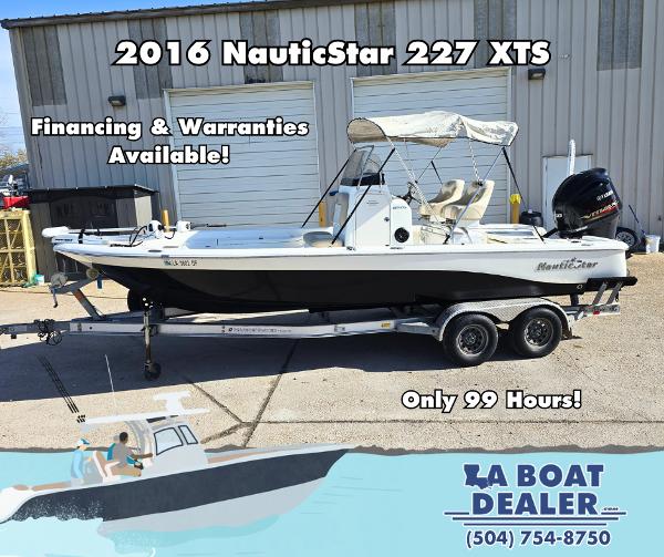 2016 NauticStar 227 XTS