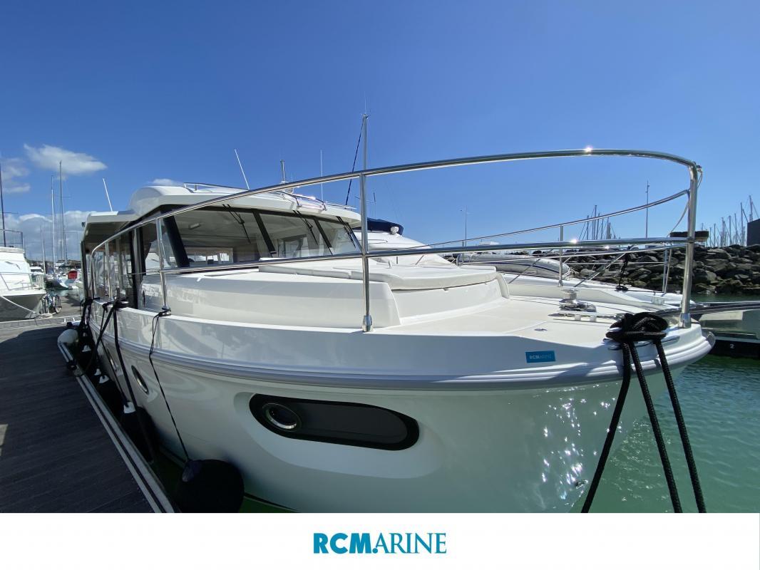 2023 Beneteau Swift Trawler 41 Sedan
