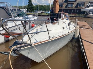 1981 C&C LF35