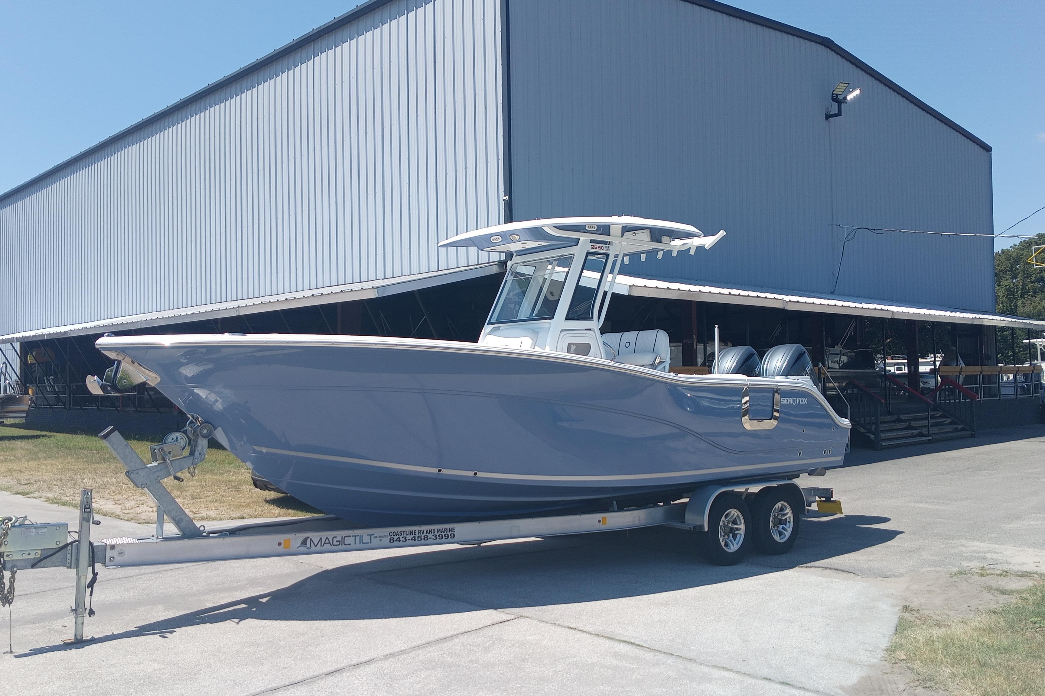 2025 Sea Fox 268c commander