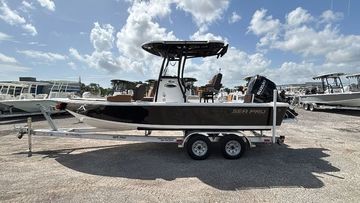 2025 Sea Pro 230 Bay