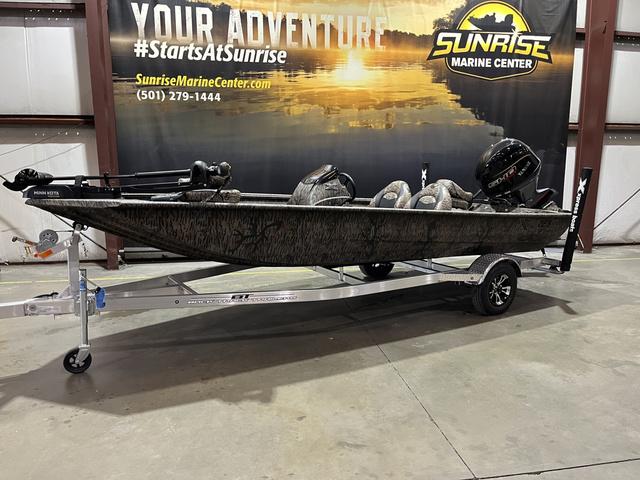 2025 Xpress XP180 W/Yamaha 90 "SHO
