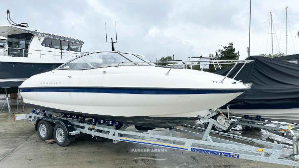 2004 Bayliner 212 Cuddy Cabin