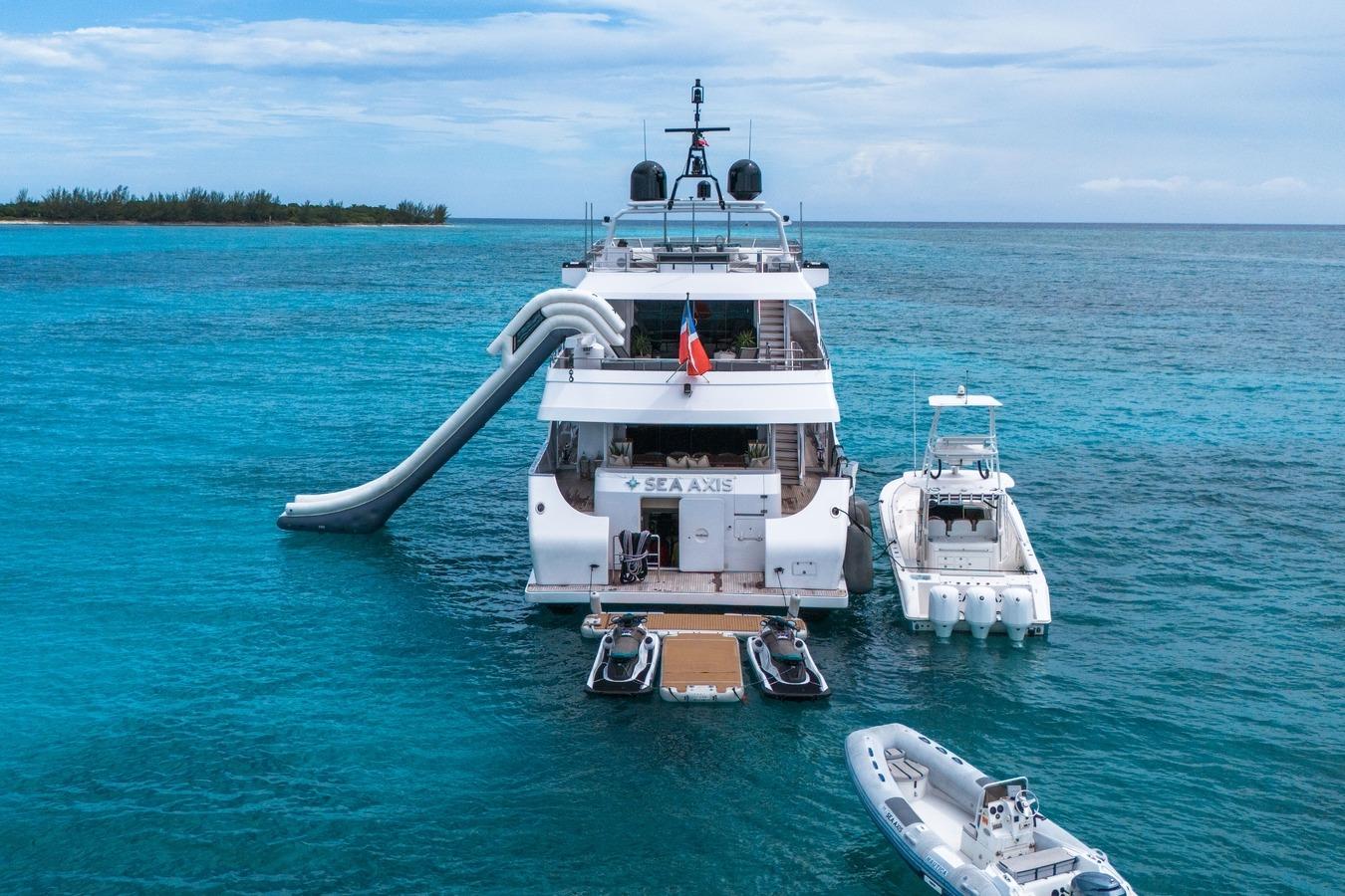 1986 Heesen Trideck