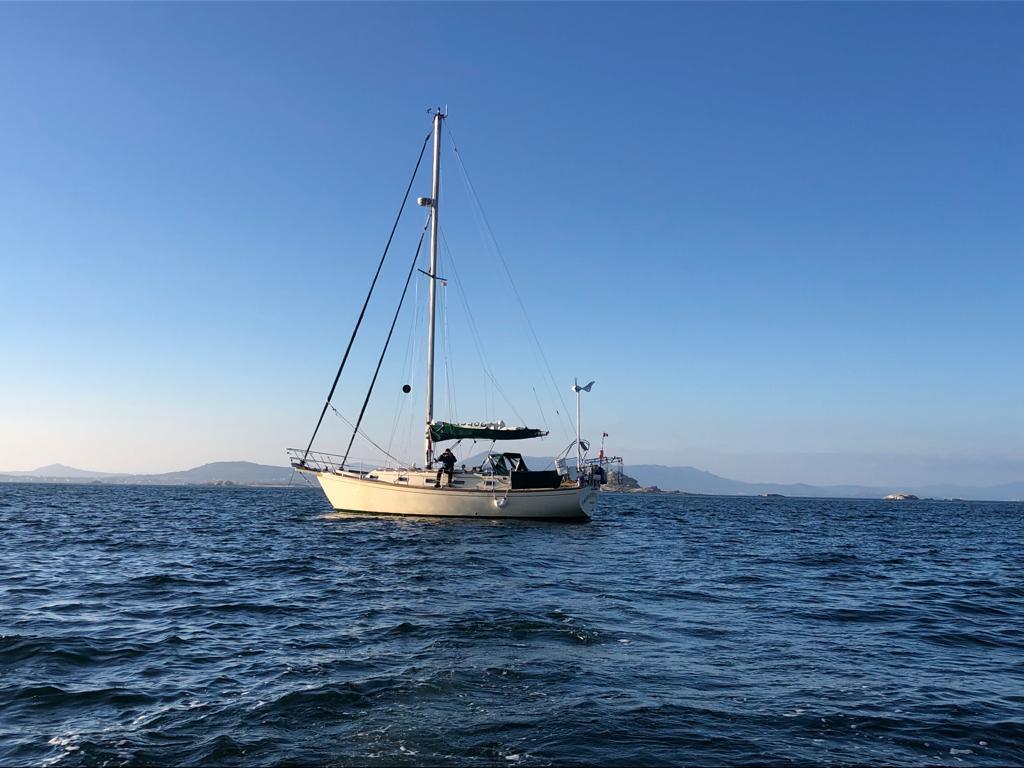 1989 Island Packet 35