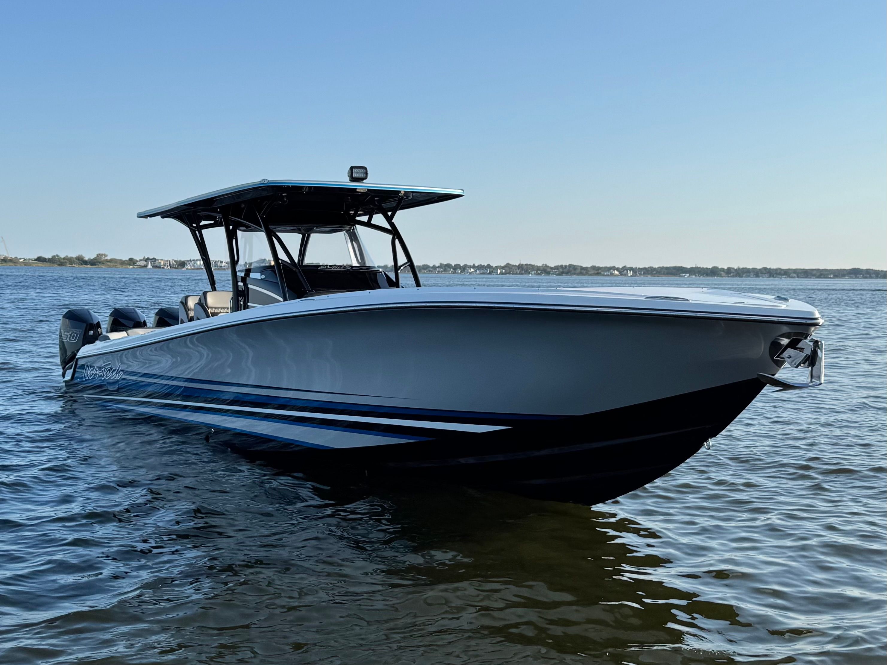 2023 Nor-Tech 390 Sport Center Console