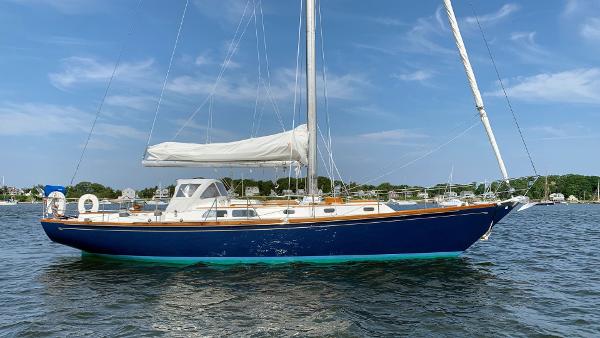 Hinckley Sou'wester 42 Sloop MYSTARRY