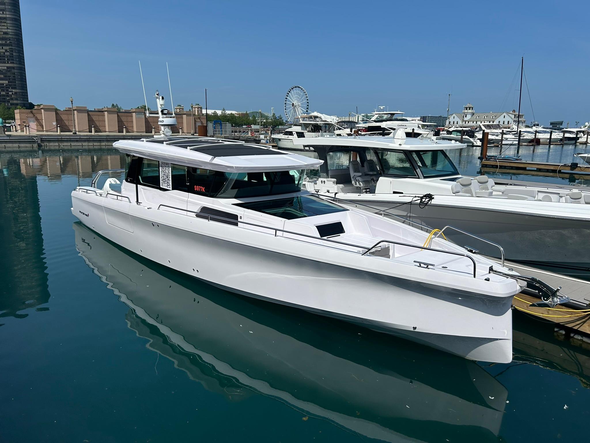2025 Axopar 45 XC Cross Cabin