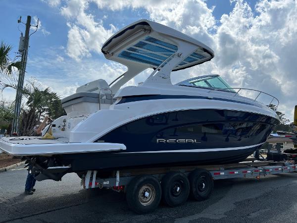 Regal SAV 33 2023 New Boat for Sale in Longueuil, Quebec 