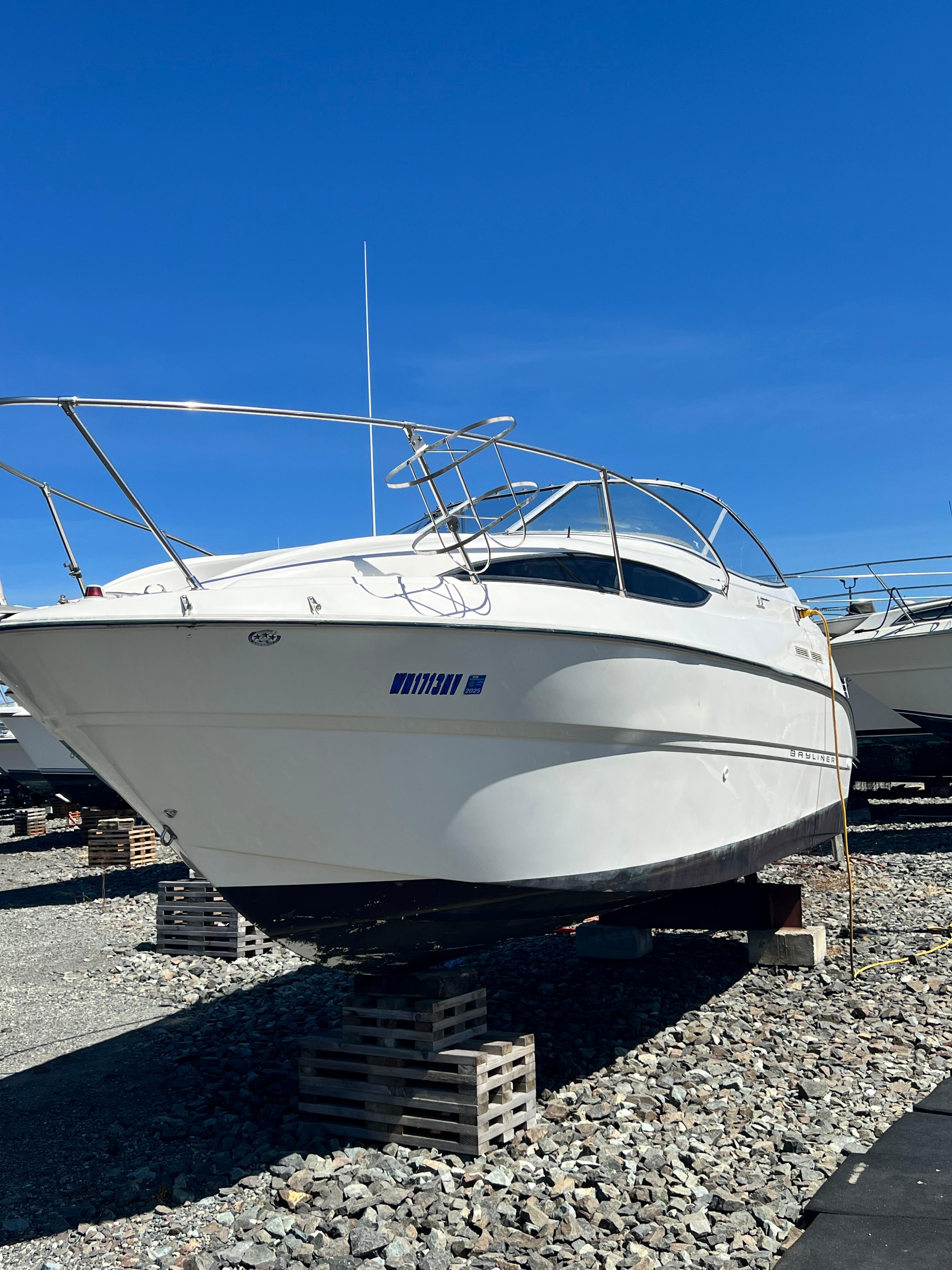 2005 Bayliner Cierra 245