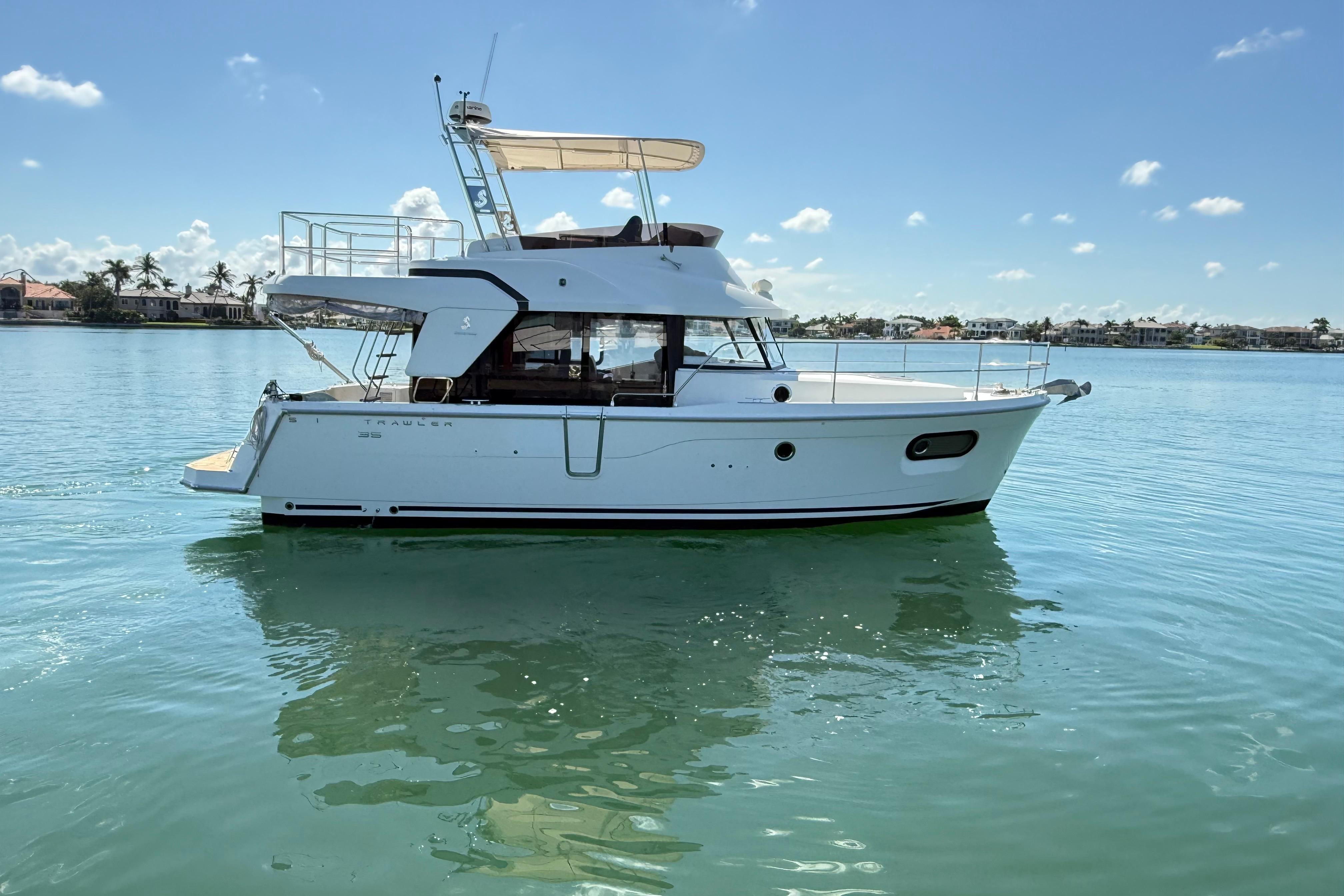 2021 Beneteau Swift Trawler 35