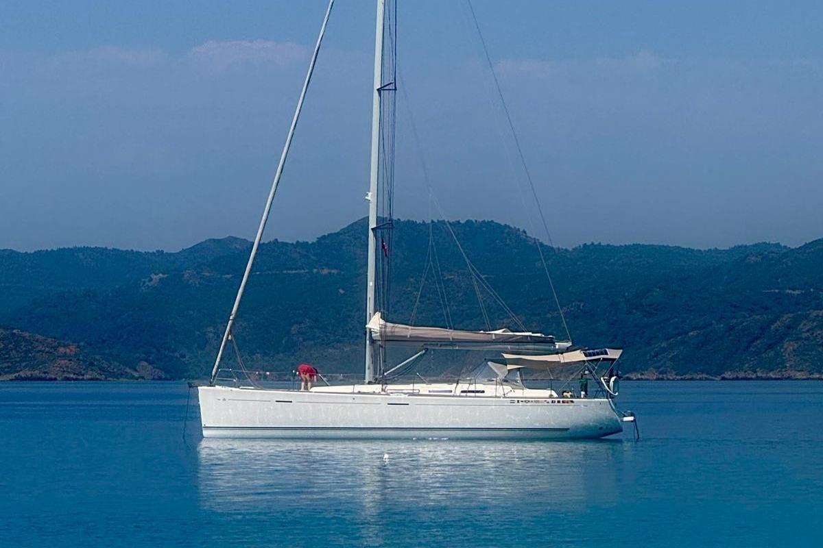 2009 Dufour 45E Performance