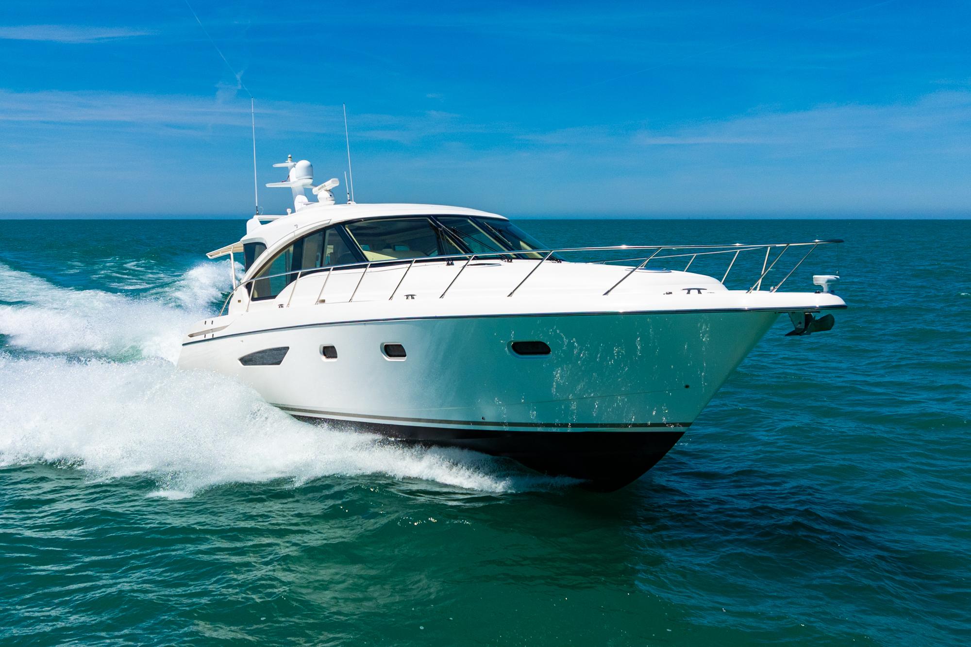 Tiara Yachts 5800 Sovran