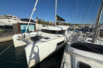 2020 Lagoon 40
