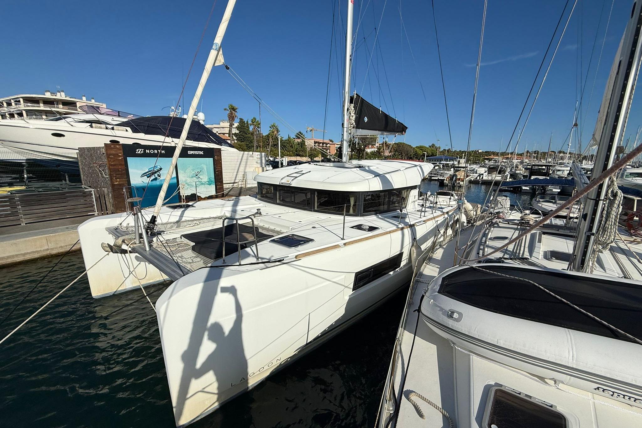 2020 Lagoon 40