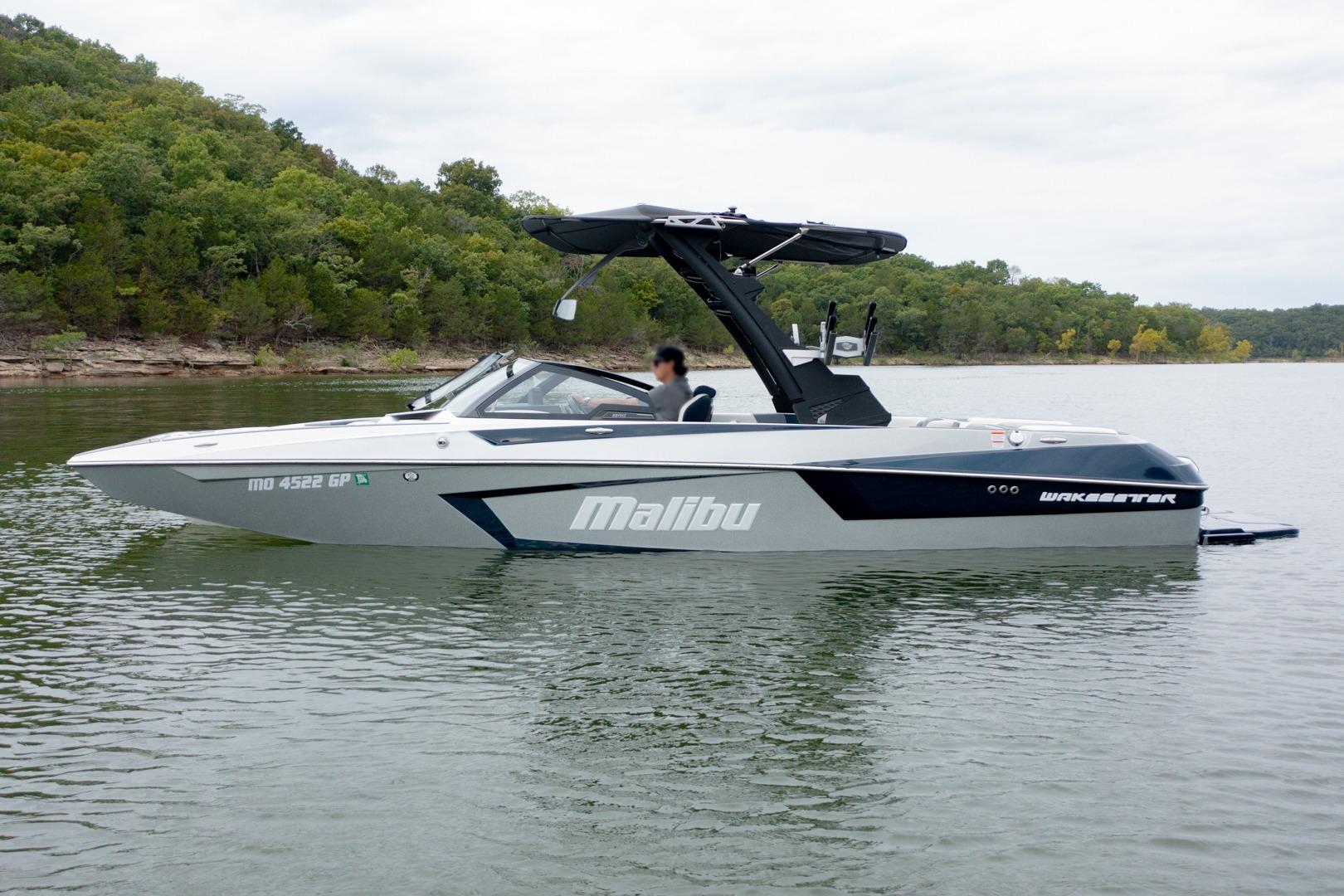2021 Malibu Wakesetter 23 MXZ