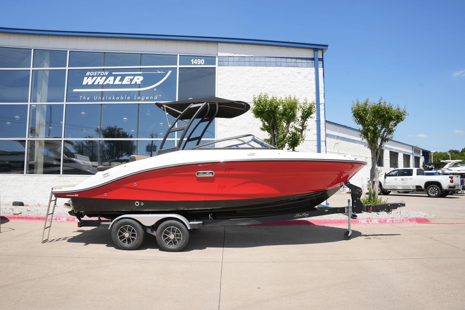 Sea Ray SPX 210