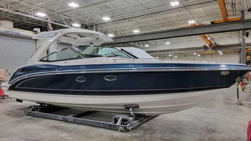 2025 Formula 330 Crossover Bowrider