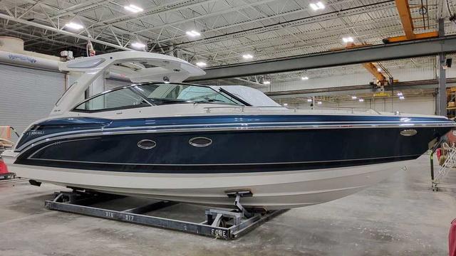 Formula Boats 330 Crossover Bowrider