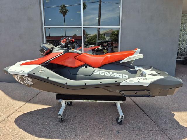 2025 Sea-Doo Spark Trixx For 3 Rotax 900 ACE - 90 Ibr A