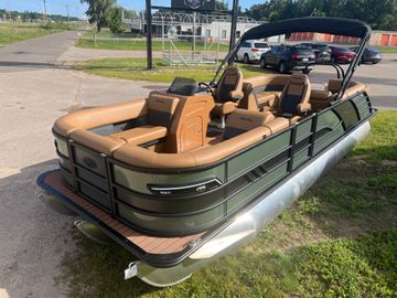2026 Bentley Pontoons Elite 223 Admiral Quad Lounge Tritoon