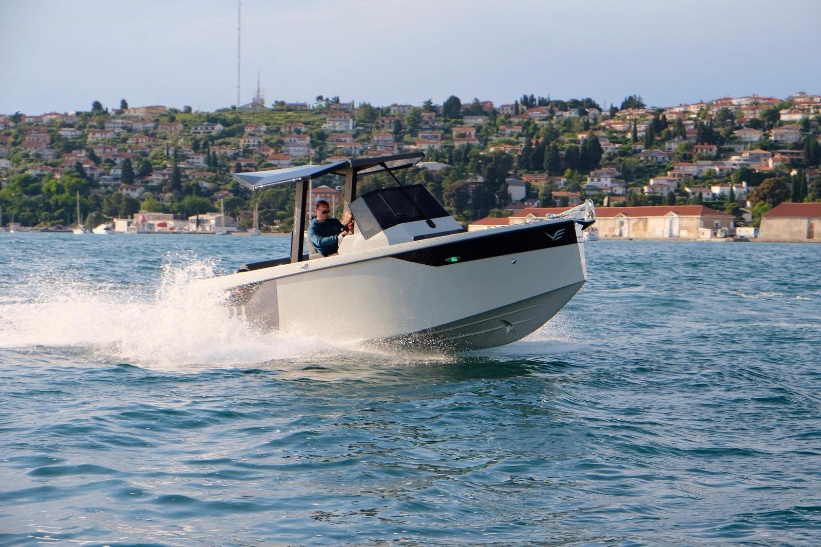 2025 Veloce Yachts V750