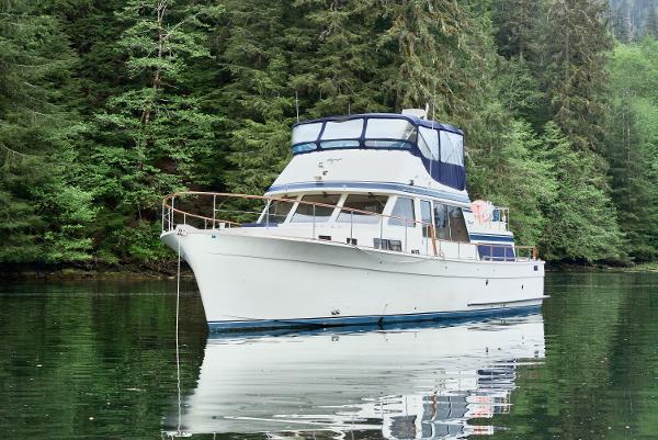 1976 Tollycraft 48 Cockpit Motor Yacht