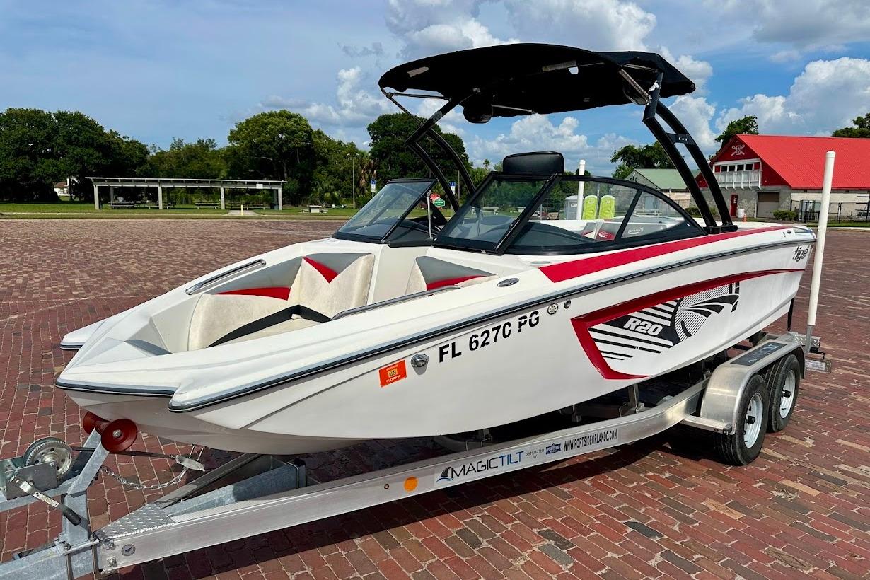 2012 Tigé R20