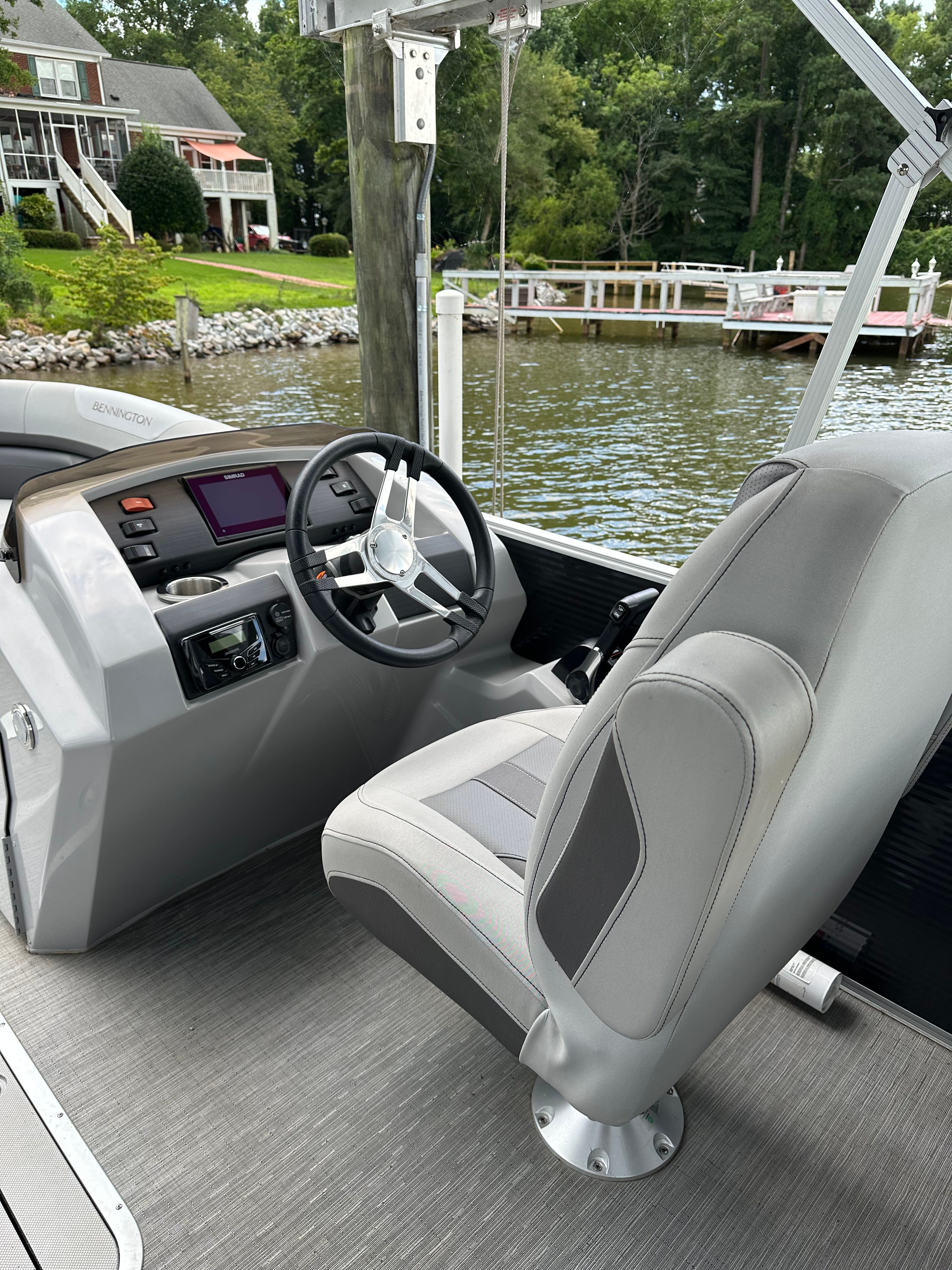2023 Bennington SXSR