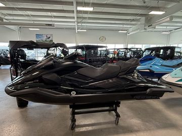 2025 Yamaha WaveRunner FXCRUISVHO