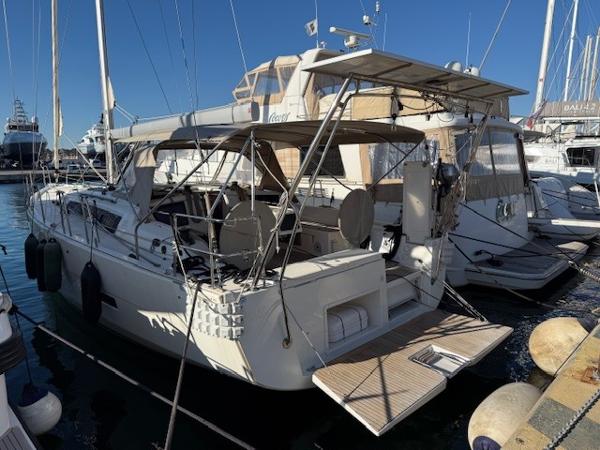 2020 Dufour 430