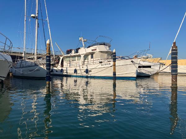 Grand Banks GB 52