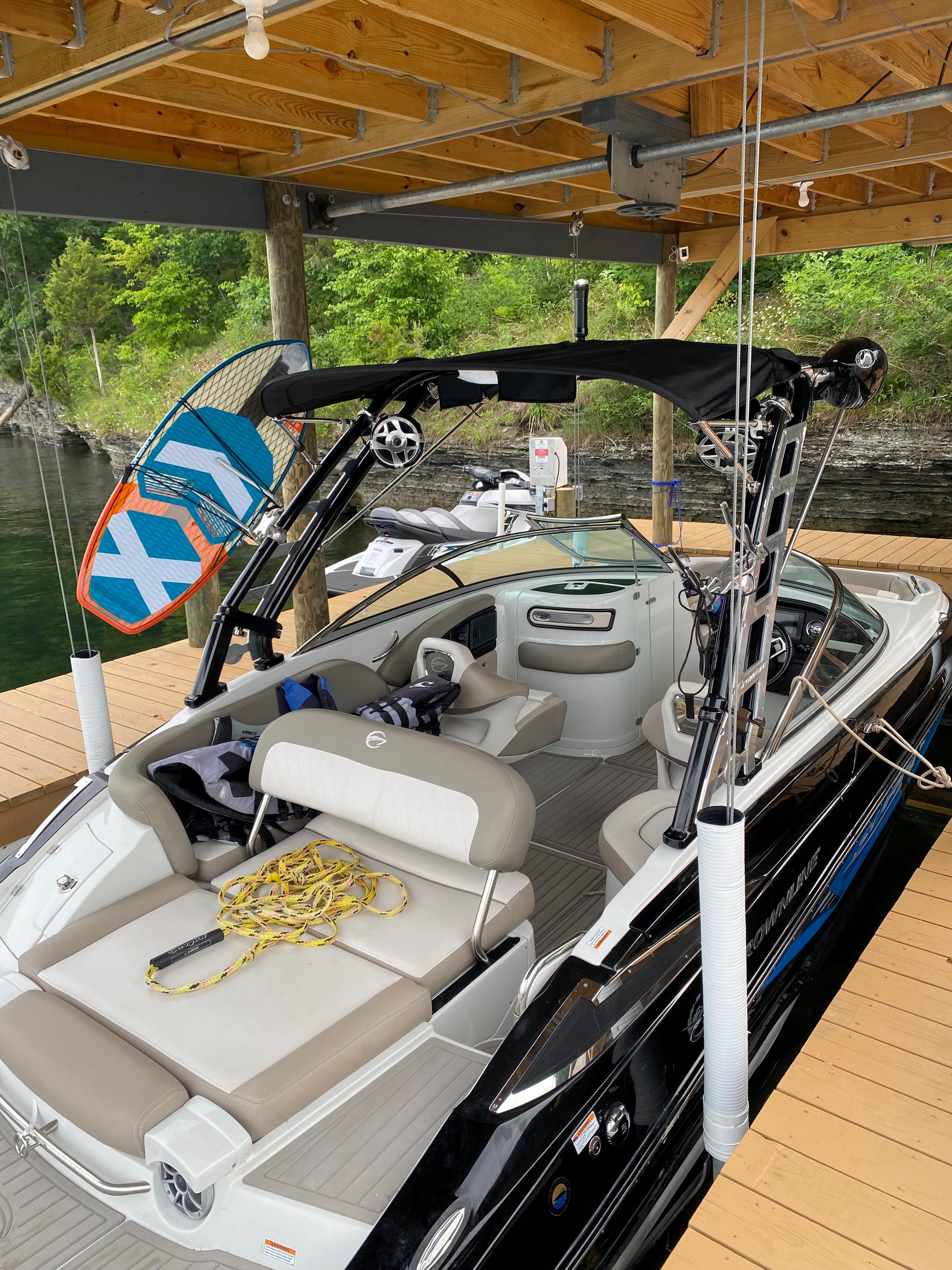 2019 Crownline Eclipse E235 SURF