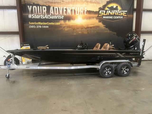 Xpress Hyper-Lift Crappie H20C W/Yamaha 17 SHO