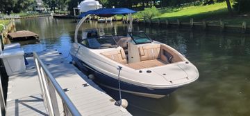 2017 Sea Ray SDX 240 Outboard