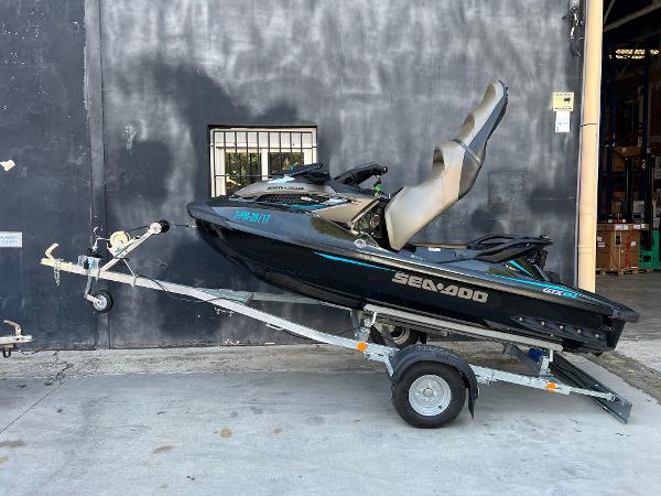 2017 Bombardier GTX300 limited