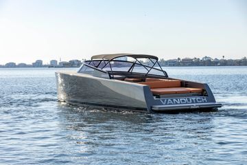 2017 VanDutch 40