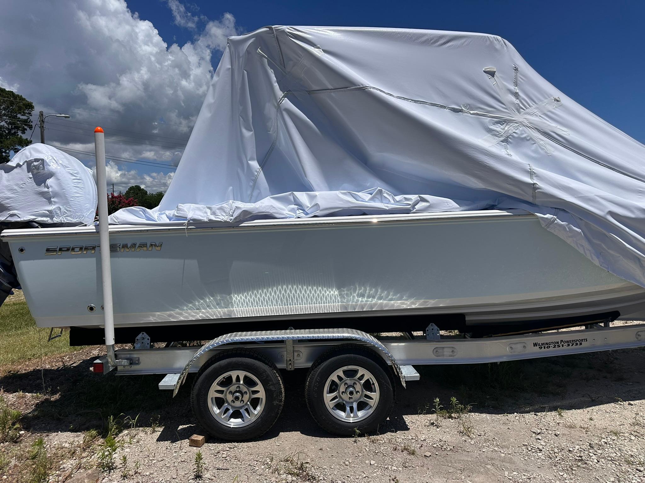 2025 Sportsman Masters 247OE Bay Boat