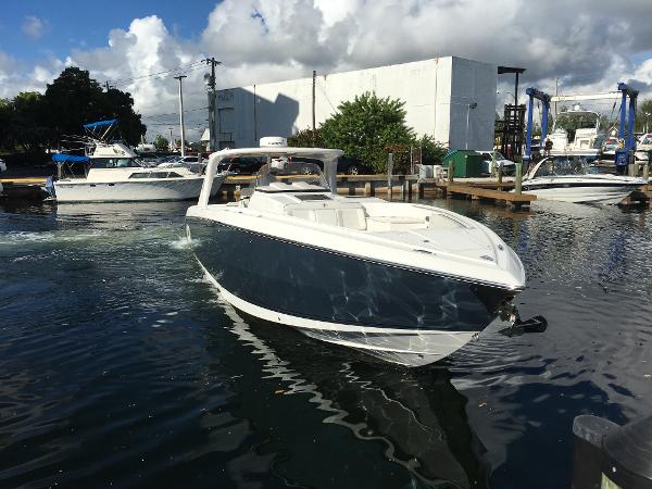 2015 Cigarette 42 Huntress