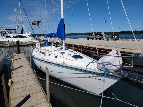 1984 Hunter 34