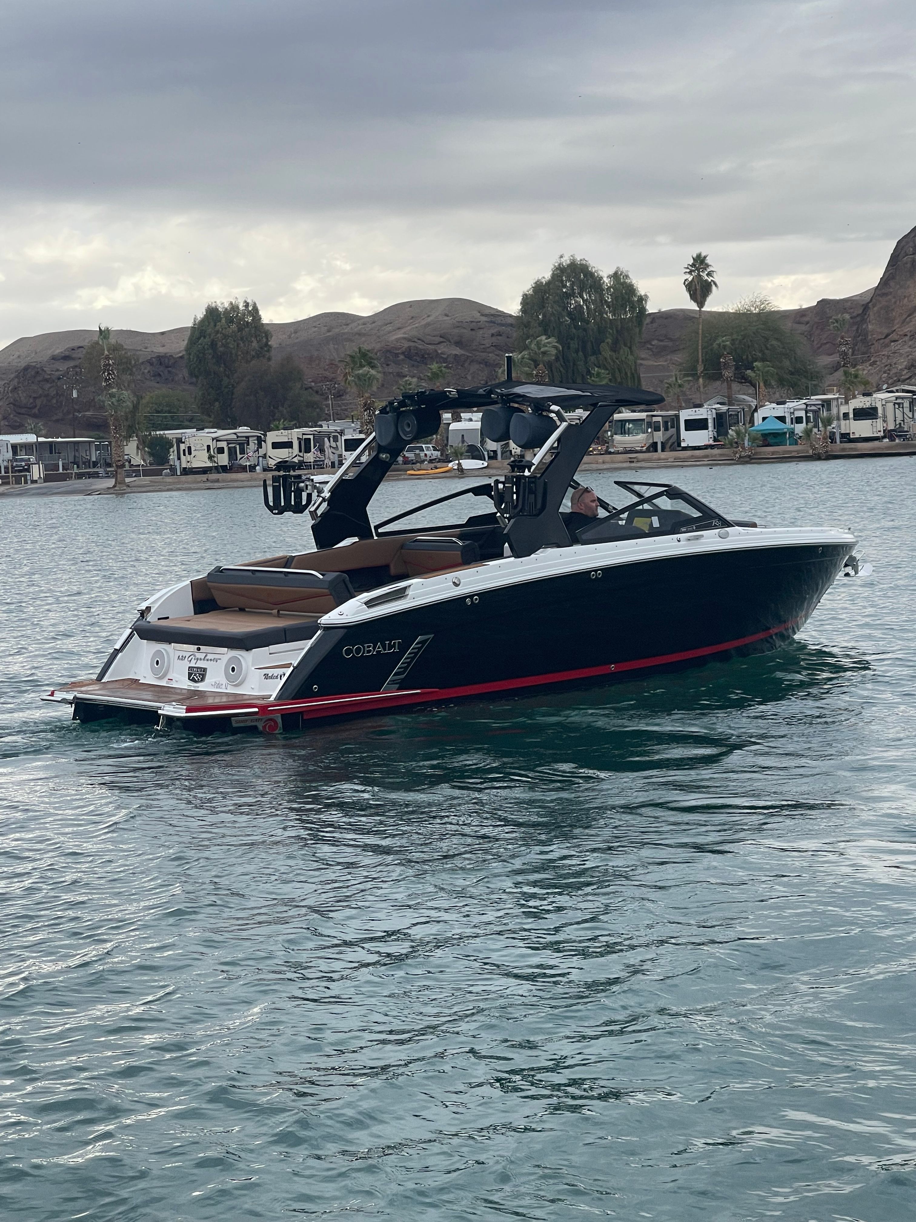 Cobalt R8 Surf