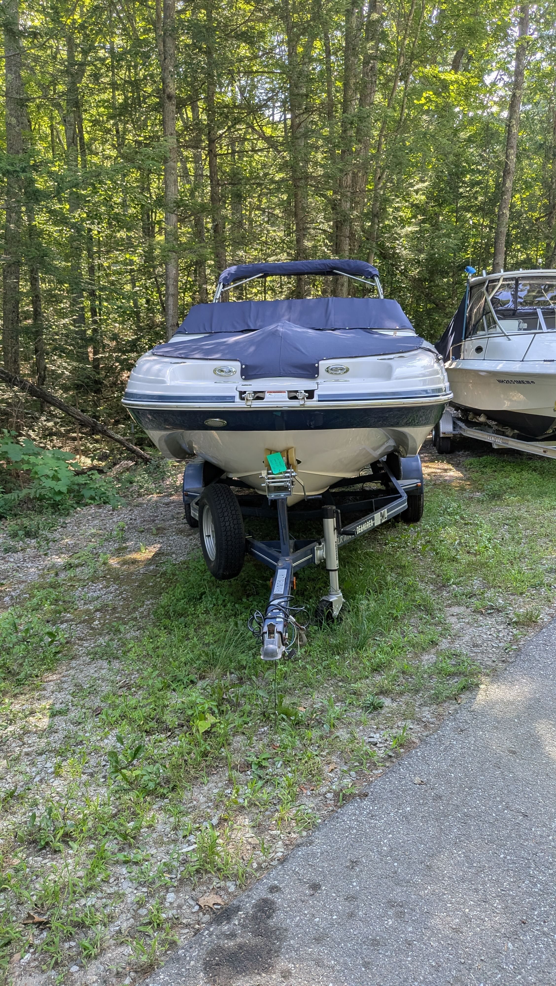 2009 Four Winns F204