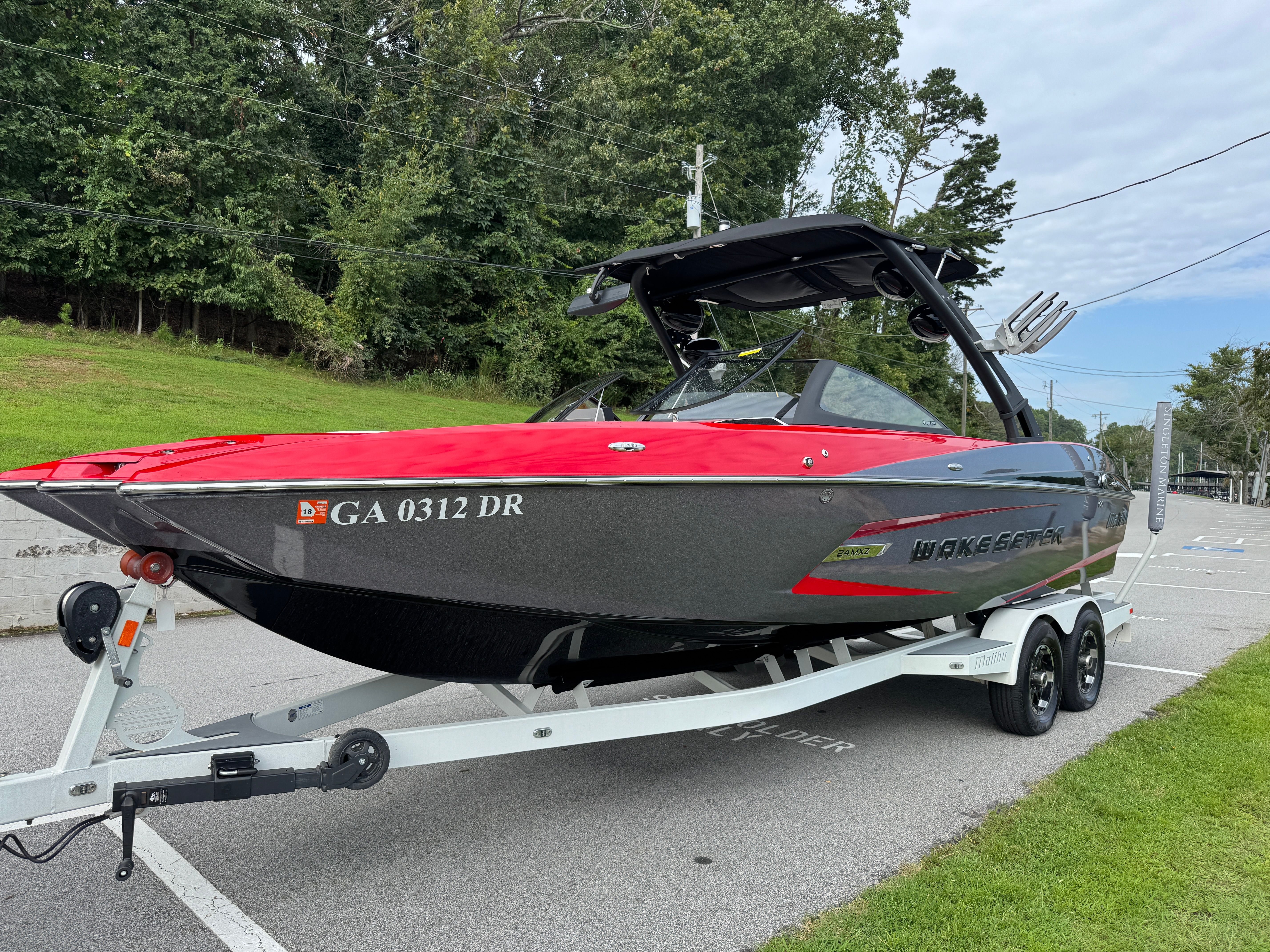 Malibu Wakesetter 24 MXZ 2015 MALIBU 24 MXZ - Image 1