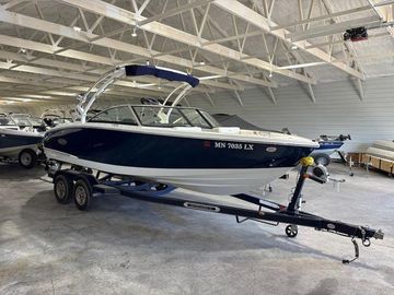 2019 Cobalt CS23 Surf