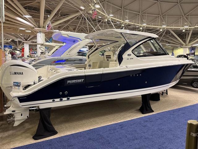 Pursuit Boats DC 306