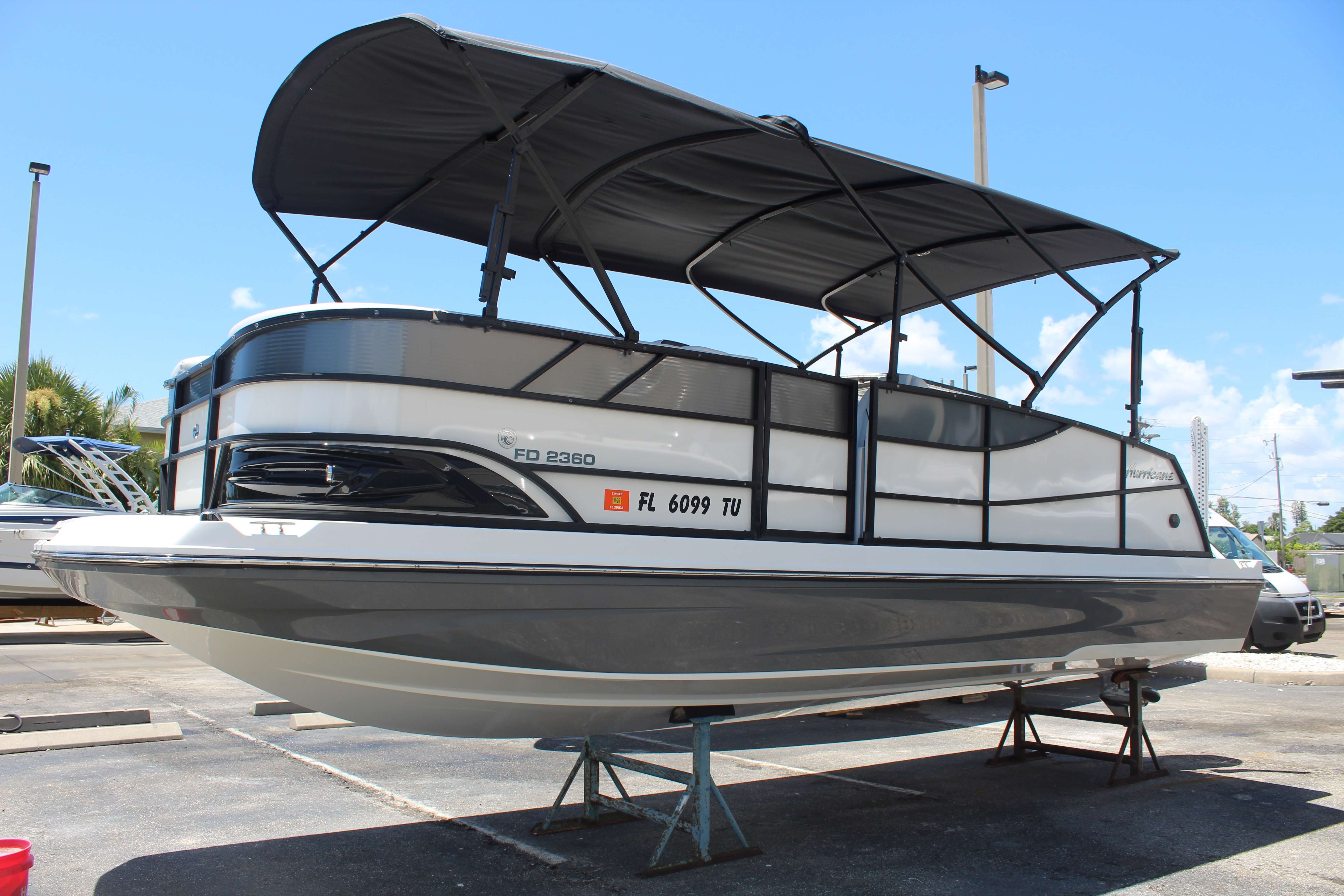 2024 Hurricane 2360 SFL