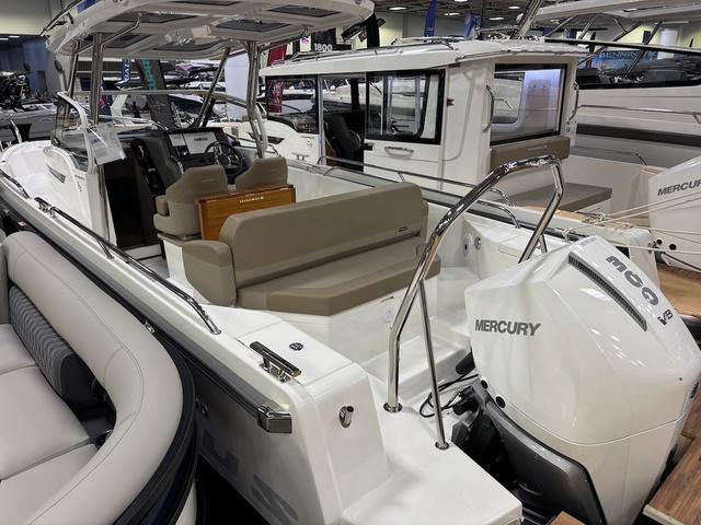 2024 Nimbus Tender 8