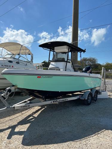 2018 Key Largo 210